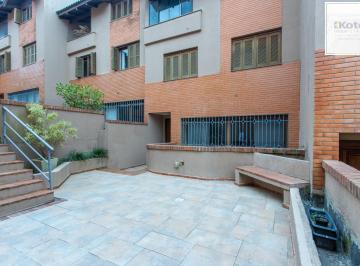 Casa · 253m² · 3 Quartos · 5 Vagas · Casa em condominio, com poucas unidades!!!!!!!!