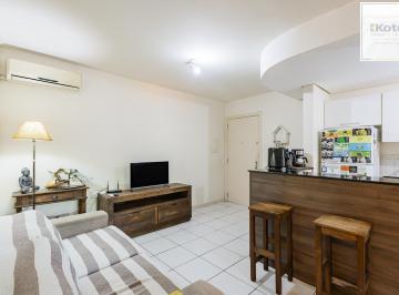 Apartamento · 67m² · 3 Quartos · 1 Vaga · Apartamento 3 dormitorios com vaga de garagem no Guarujá - Porto Alegre