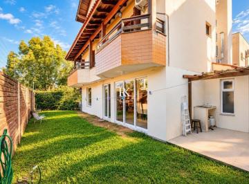 Casa · 260m² · 4 Quartos · 2 Vagas · Casa com 260 m², 4 dormitórios, suíte, espaço gourmet e pátio na Vila Assunção