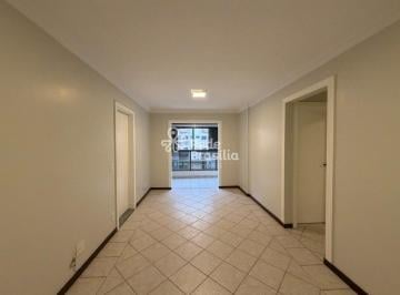 Apartamento · 74m² · 2 Quartos · 1 Vaga · SQN 311 Bloco D - Apartamento de 02 quartos, com varanda e vaga coberta!