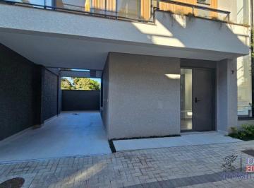 Casa · 177m² · 3 Quartos · 2 Vagas · Casa NOVA em condomínio, com 177m², 3 quartos, 2 vagas, no Bairro Campo Comprido