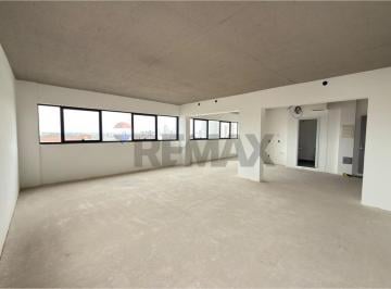 Comercial · 84m² · 1 Vaga · REMAX ALUGA Espaço Comercial Moderno no WM Office Guanabara