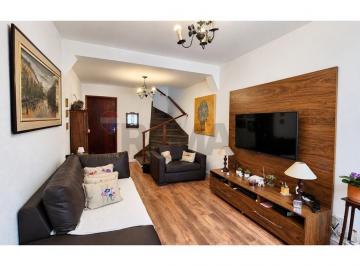 Casa · 90m² · 2 Quartos · 1 Vaga · Casa à venda na Rua Francisco Dias – conforto, quintal e praticidade em uma localização privilegiada