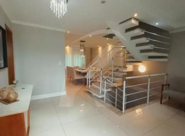 Casa · 200m² · 3 Quartos · 6 Vagas · Vendo casa próximo ao Horto Florestal com 200 m2, 3 suítes e 6 vagas de garagem