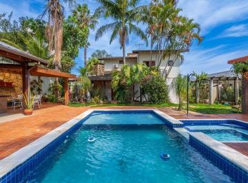 Casa · 352m² · 3 Quartos · 4 Vagas · RESIDÊNCIA DE ALTO PADRÃO NO CONDOMÍNIO VISTA ALEGRE – VINHEDO