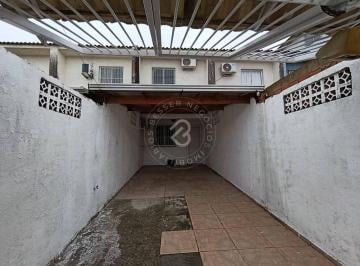 d3ee157eb029dcf88435d529dce93da1d07d1a54 · Sobrado com 2 dormitórios à venda, 54 m² por R$ 249.000 - Ipiranga - Sapucaia do Sul/RS