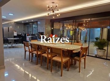 Casa · 220m² · 3 Quartos · 5 Vagas · Casa com 3 quartos sendo 1 suíte no Bairro Minas Gerais em Uberlândia
