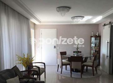 Apartamento · 128m² · 3 Quartos · 2 Vagas · Apartamento à venda com 128m² com 3 suítes no Centro de Santo André