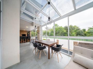Casa · 400m² · 3 Quartos · 4 Vagas · Casa em Condomínio Mobiliada com Piscina Aquecida, 4 Suítes e 4 Vagas para Locação, 400 m² - Pilarzi