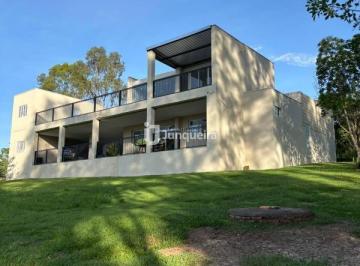 Casa · 280m² · 4 Quartos · 2 Vagas · Casa à venda, 4 quartos, 2 suítes, 2 vagas, Recanto das Águas de São Pedro - São Pedro/SP