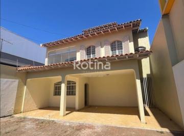 Casa · 400m² · 4 Quartos · 4 Vagas · Casa para alugar, 4 quartos, Bom Jesus - Uberlândia/MG - Rotina Imobiliária
