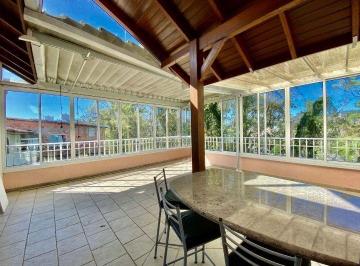 2435400904d76746b02f273c61199214fc17e10f · Locação | Casa de 145m², 3 suítes, churrasqueira e 2 vagas de garagem - Na Agronômica