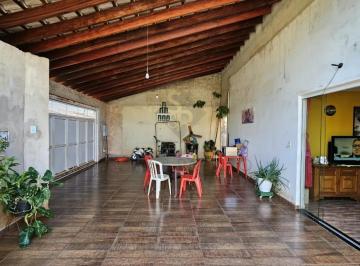 Casa · 221m² · 4 Quartos · 4 Vagas · Casa para alugar com 106,69m² de área construída e 04 quartos, sendo 01 suíte, no bairro Manoel Penn