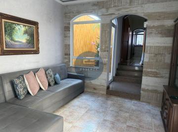 Casa · 187m² · 3 Quartos · 2 Vagas · Casa com 3 dormitórios a venda no bairro Vianelo em Jundiaí