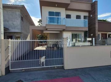 Casa · 98m² · 3 Quartos · 2 Vagas · Sobrado à venda no bairro Sertão do Maruim - São José/SC