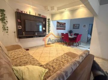 Casa · 168m² · 3 Quartos · 2 Vagas · CASA ESPAÇOSA COM ÁREA GOURMET E 4 DORMITÓRIOS