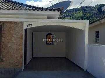 Casa · 277m² · 3 Quartos · 3 Vagas · Casa em Fazendinha, Teresópolis/RJ de 277m² 3 quartos para locação R$ 4.000,00/mes