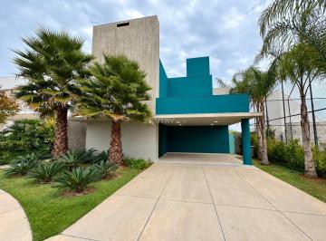 Casa · 215m² · 1 Quarto · 4 Vagas · Casa de Condomínio 1 Suíte Veduta Condomínio Jundiaí SP - Padrão Alto Padrão