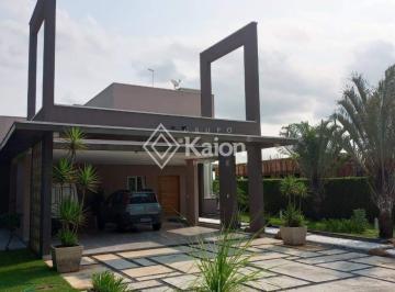 Casa · 598m² · 3 Quartos · 6 Vagas · Casa para alugar no Condomínio Terras de Monte Serrat em Salto/SP