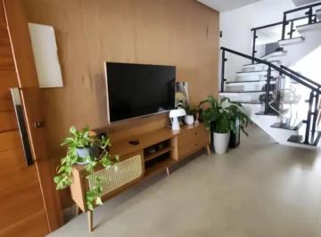 Casa · 100m² · 3 Quartos · 2 Vagas · Casa à Venda em Jardim Aeroporto, São Paulo - 3 Suítes, 2 Vagas