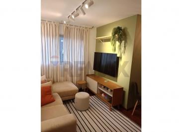 Apartamento · 70m² · 2 Quartos · 1 Vaga · Dois dormitórios, reformado , uma suite e uma vaga