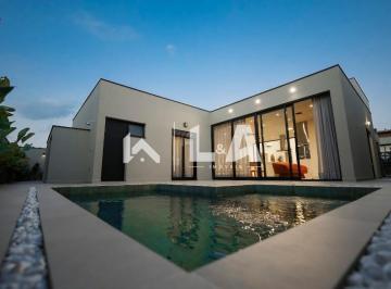 Casa · 250m² · 4 Quartos · 4 Vagas · Casa em condomínio à venda no Bairro Alphaville Nova Esplanada