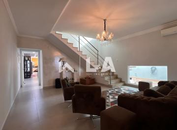 Casa · 330m² · 3 Quartos · 4 Vagas · Casa em Condomínio Parque Residencial Villa dos Inglezes com 3 quartos e varanda gourmet em Sorocaba