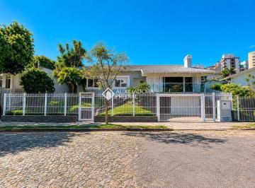 Casa · 490m² · 4 Quartos · 3 Vagas · Casa com 04 quartos no Bela Vista