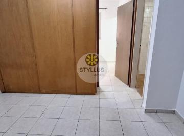 Foto 01 · Edifício Guaratuba, Av. Francisco Glicério, Andar Alto, R$ 1.600,00 com garagem, rico em armários