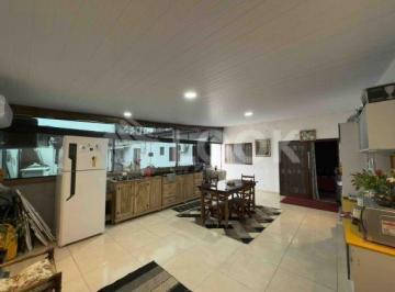 Casa · 140m² · 2 Quartos · 2 Vagas · ÓTIMA CASA