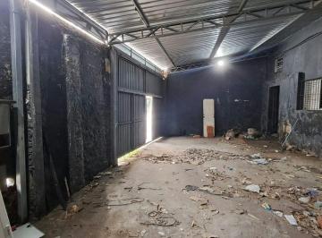 Comercial , São Paulo · Galpão com 248m², em área comercial da Santa Terezinha, Altura média de 5 metros.
