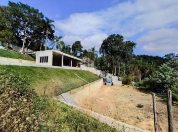 Rural de 1 quarto, Mairiporã · Chácara 1800m², 1drm, gourmet, piscina, 4 platôs prontos, declive leve, vista lindíssima p/ Natureza
