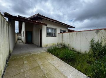 Casa de 2 quartos, Peruíbe · Casa a 1km do mar, com 2 quartos. Localizada em Peruíbe.