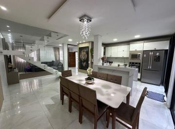 Sobrado com 4 dormitórios à venda, 300 m² por R$ 900.000,00 - Sítio Cercado - Curitiba/PR · Sobrado com 4 dormitórios à venda, 300 m² por R$ 900.000,00 - Sítio Cercado - Curitiba/PR