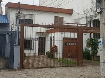 Photo 1 · Casa com amplo pátio