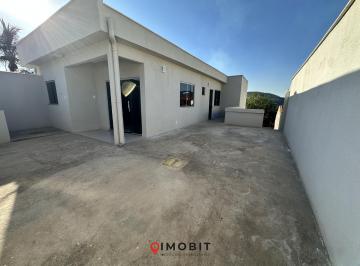 Casa de 5 quartos, Mateus Leme · Casa com vista e 2 moradias em Mangabeiras, Mateus Leme