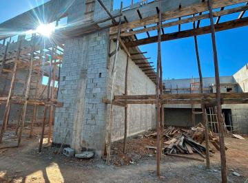 img1 · Galpão para Locação  Excelente Estrutura Comercial | 239,11 m² de Terreno | Mezanino | 4 Vagas Guaru