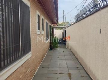 Casa de 3 quartos, Mogi das Cruzes · Casa para venda em Vila Oliveira de 246.00m² com 3 Quartos, 1 Suite e 2 Garagens