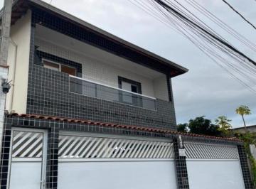Casa · 32m² · 2 Quartos · 1 Vaga · Maravilhosa Casa Sobreposta Alta em Nova Mirim, Praia Grande - 2 Quartos