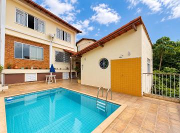 Casa · 165m² · 3 Quartos · 2 Vagas · Casa com 3 quartos no Jardim Cascata, Teresópolis