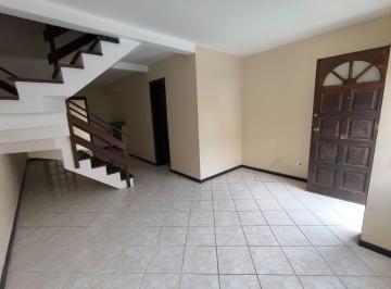 1861800260.jpg · Sobrado geminado 3 Quartos, próximo à UNILIVRE no Pilarzinho. [949.001]                             
