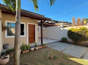 Fachada · Casa Completa com Piscina e Área Gourmet em Excelente Localização - Itaipuaçu RJ