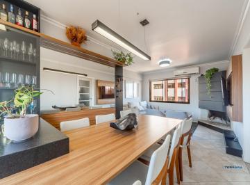 Apartamento · 85m² · 3 Quartos · 2 Vagas · Apartamento de 3 dormitorios á venda em Petrópolis, Porto Alegre.