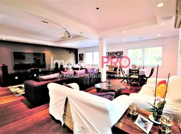 Casa · 347m² · 4 Quartos · 4 Vagas · Excelente casa