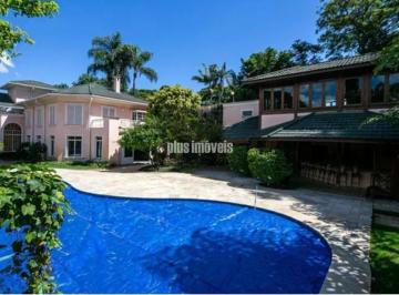 Casa · 850m² · 5 Quartos · 6 Vagas · Sobrado de Alto Padrão no elegante bairro do Alto da Boa Vista