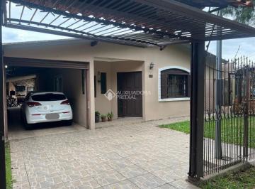 Casa · 100m² · 3 Quartos · Casa com 3 dormitórios, suíte, espaço gourmet e piscina!