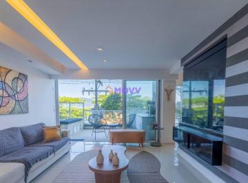 b351080b6efaa4427059c82e39bc51fa5ae339e7 · Apartamento duplex frente para praia