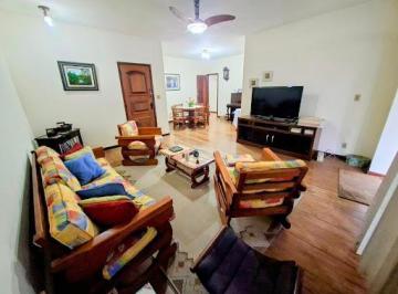 f674729f218bf98bd3aad39414ae30db80567256 · Apartamento Vital Brasil com 4 dormitórios à venda, 294 m² por R$ 1.200.000 - Santa Rosa - Niterói/