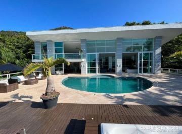 Casa · 798m² · 6 Quartos · 8 Vagas · Casa com vista para o mar no Condomínio Horizontal Costa Azul em Balneário Camboriú