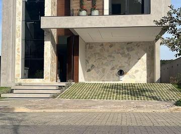 foto1 · Casa no Cond. Colinas de Camboriú Village em Camboriú